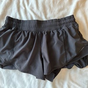 Lululemon Hotty Hot shorts